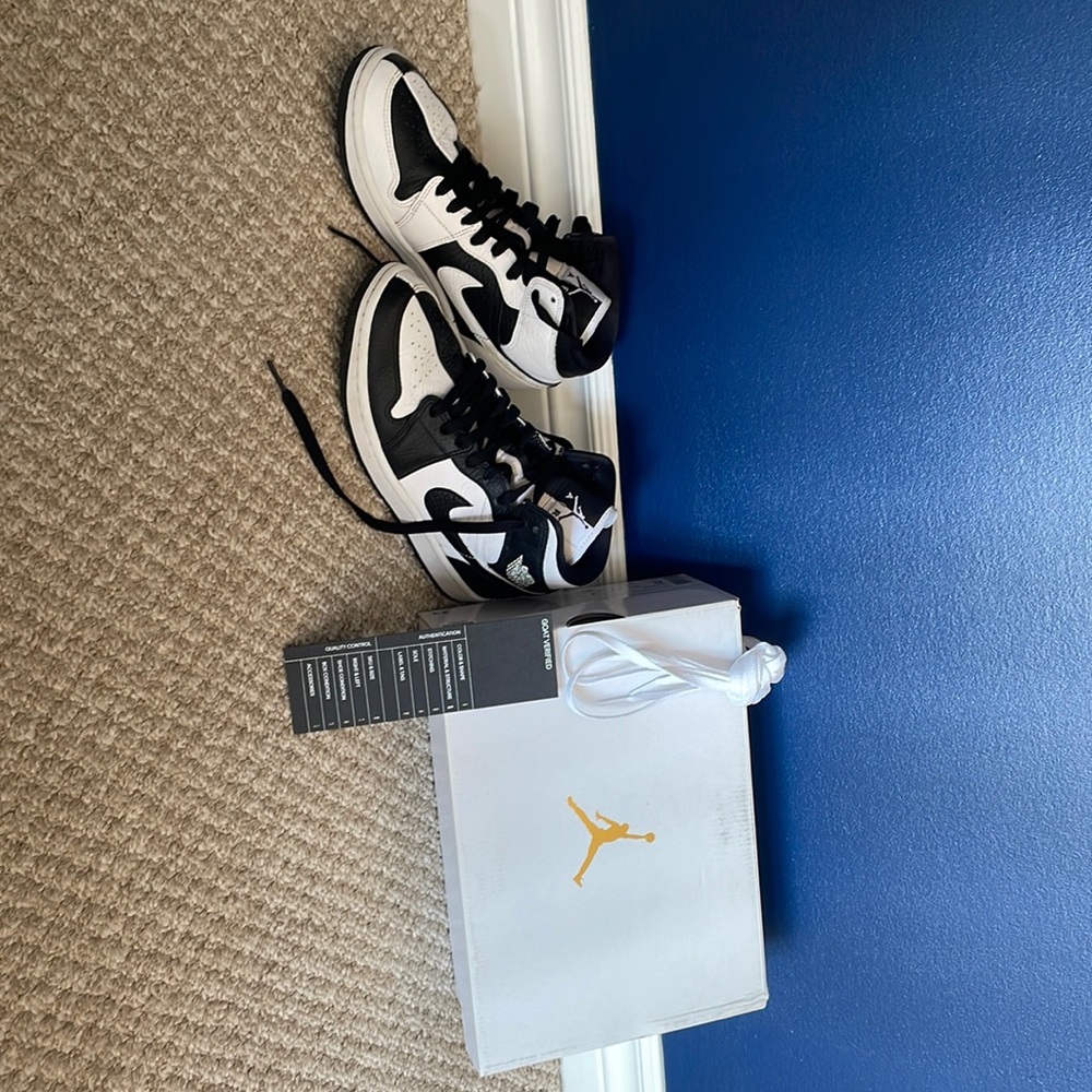 air jordan 1, half black half white